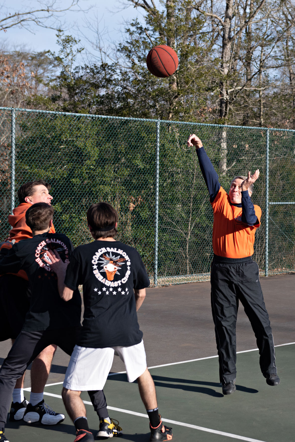 010321_nws_50hoopsclub